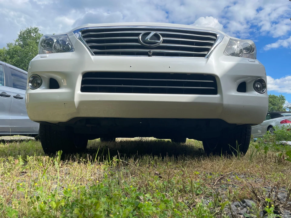 2011 Lexus LX 3rd Gen - Image 27 of 31