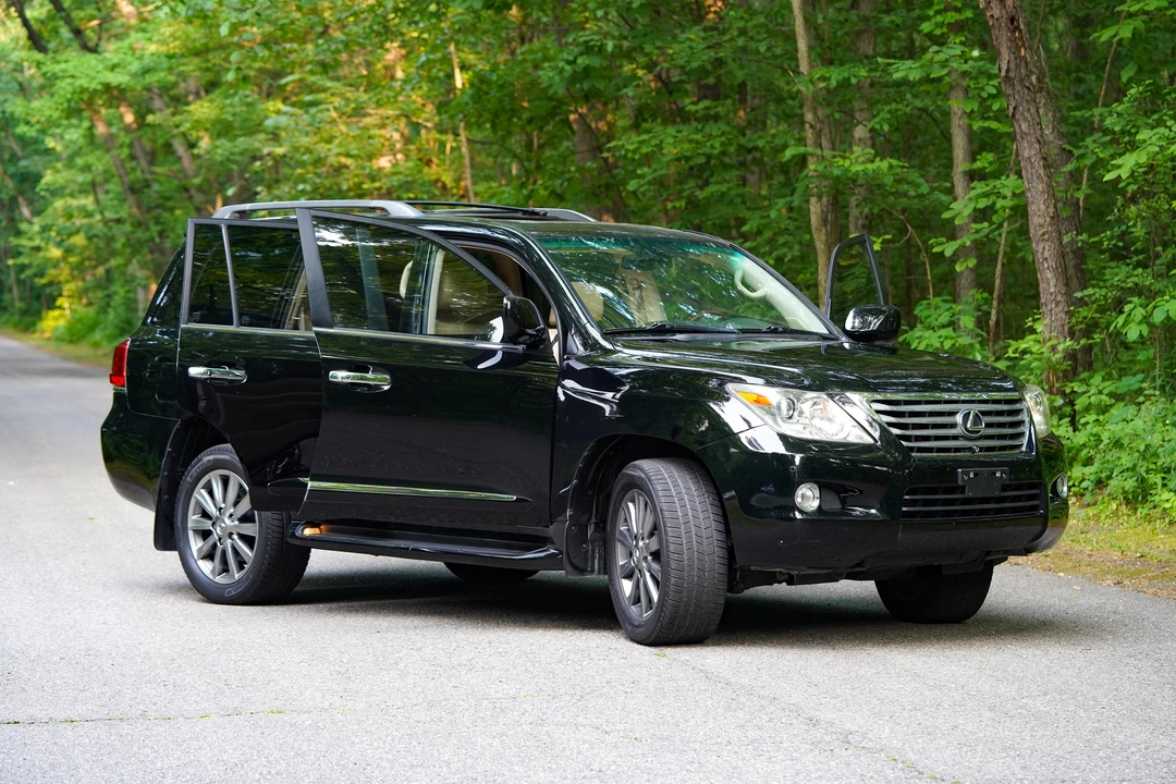 2011 Lexus LX 2nd Gen - Image 16 of 31