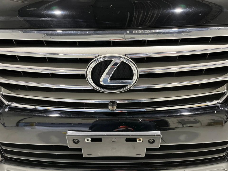 2011 Lexus LX 2nd Gen - Image 23 of 31