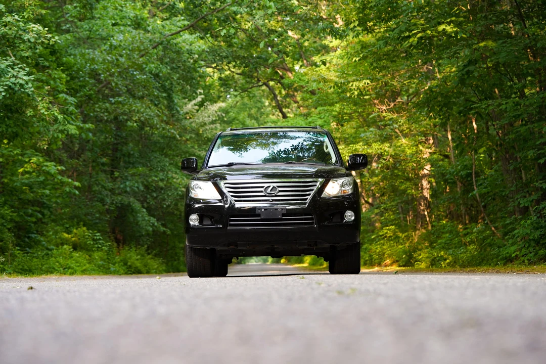 2011 Lexus LX 2nd Gen - Image 6 of 31