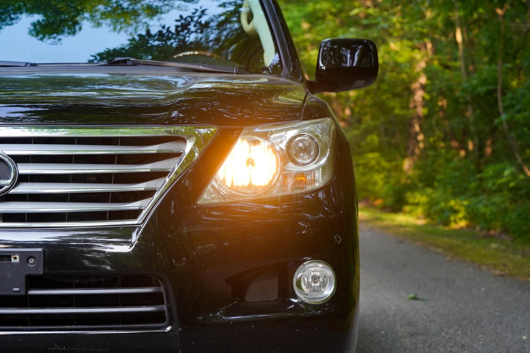 2011 Lexus LX 2nd Gen - Image 25 of 31
