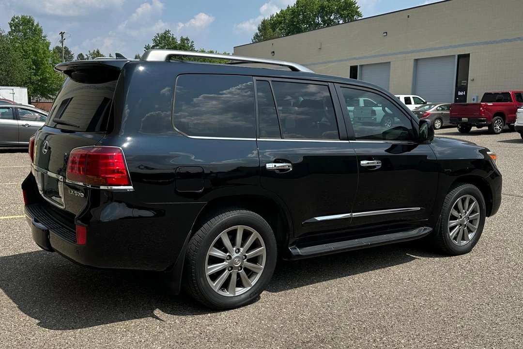 2011 Lexus LX 2nd Gen - Image 4 of 31