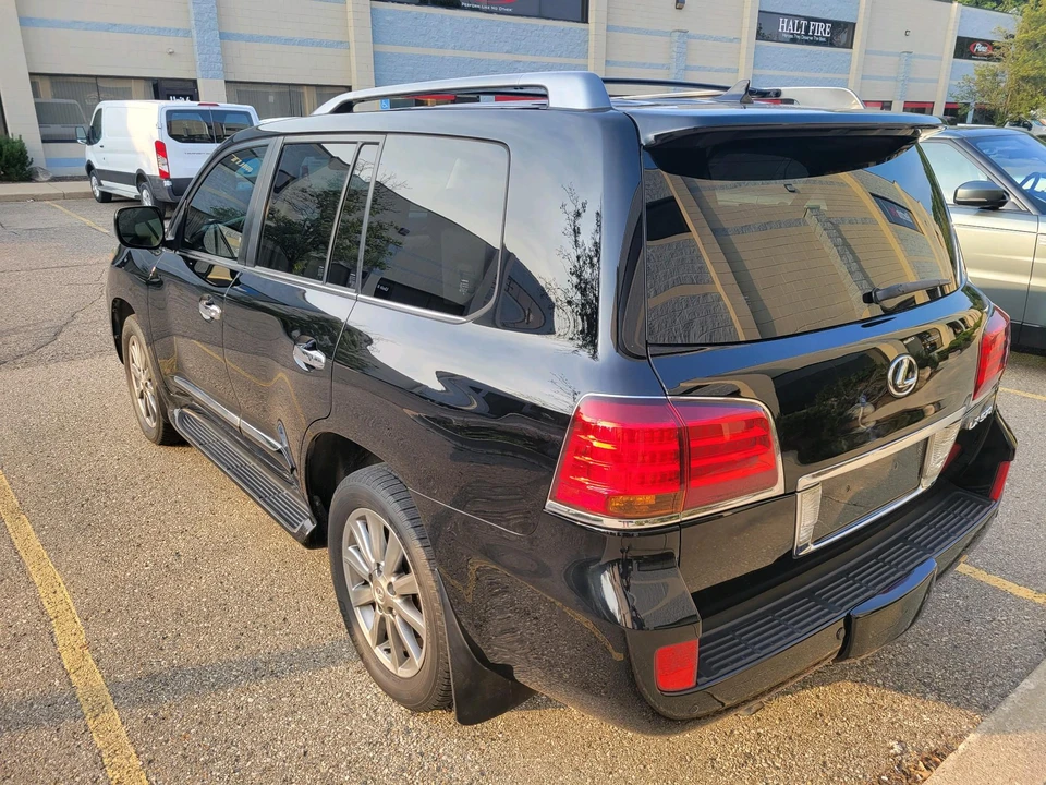 2011 Lexus LX 2nd Gen - Image 12 of 31