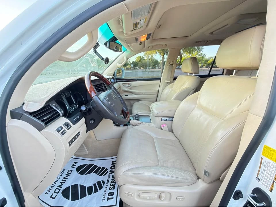 2011 Lexus LX 3rd Gen - Image 8 of 20
