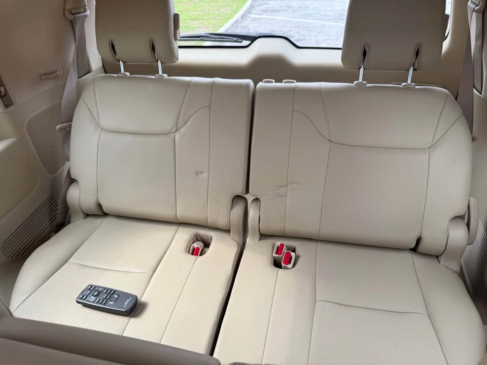 2011 Lexus LX 3rd Gen - Image 12 of 14