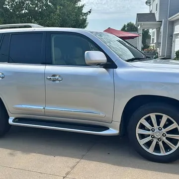 2011 Lexus LX 570 Sport Utility 4D