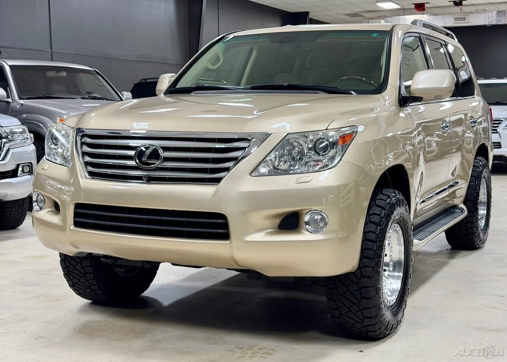 2011 Lexus LX 3rd Gen - Image 4 of 12
