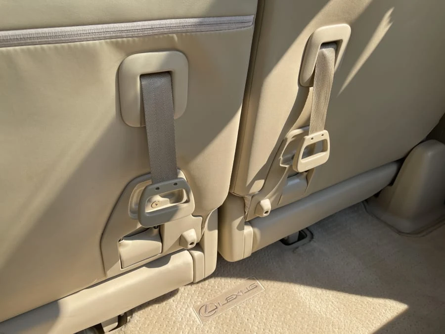 2011 Lexus LX 3rd Gen - Image 18 of 30