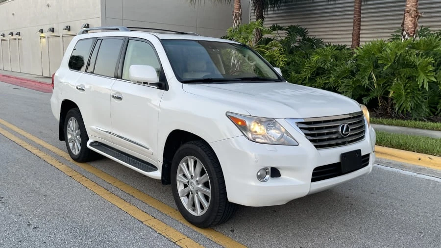 2011 Lexus LX 3rd Gen - Image 29 of 30