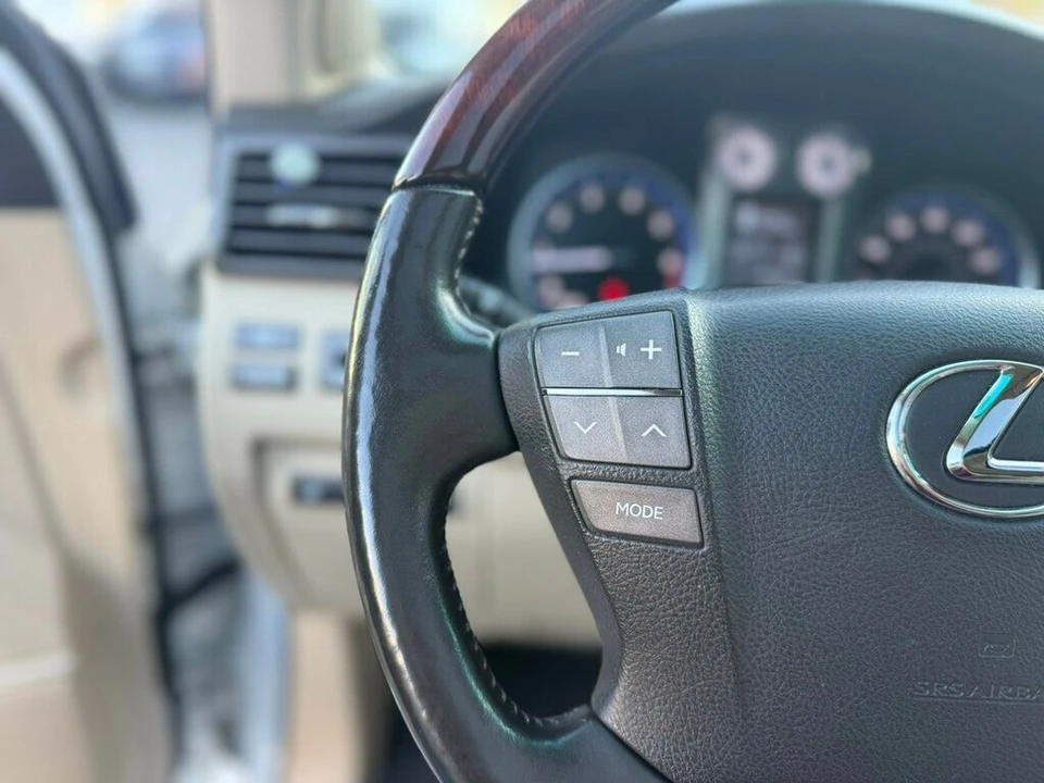 2011 Lexus LX 2nd Gen - Image 12 of 21