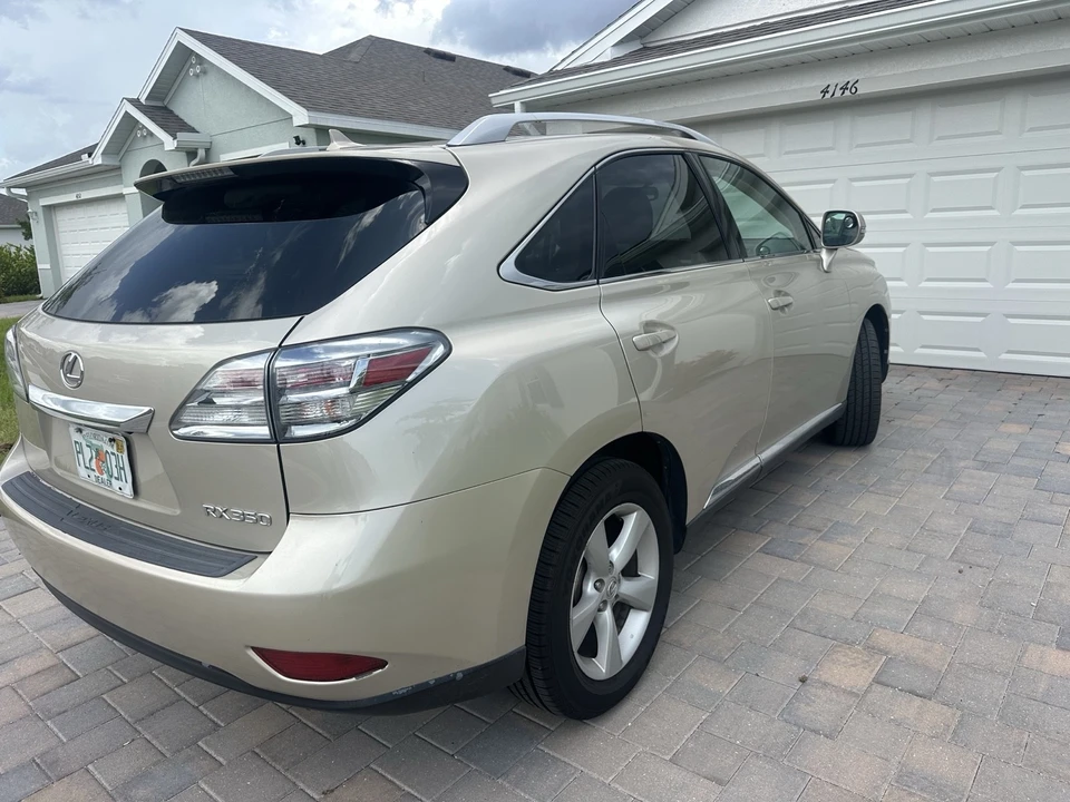 2011 Lexus RX 3rd Gen - Image 5 of 17