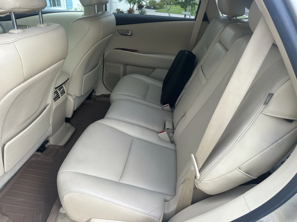 2011 Lexus RX 3rd Gen - Image 14 of 17