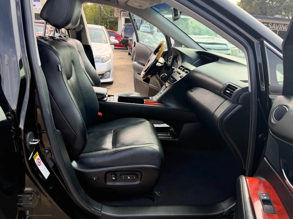 2011 Lexus RX 3rd Gen - Image 12 of 15