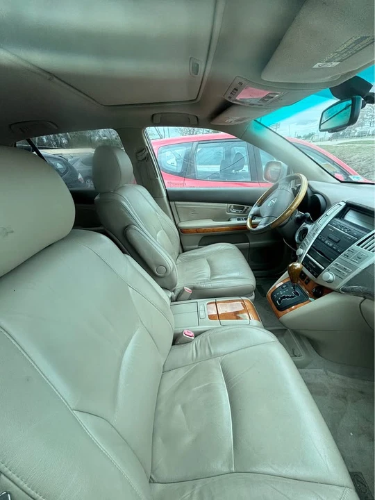 2011 Lexus RX 3rd Gen - Image 9 of 9