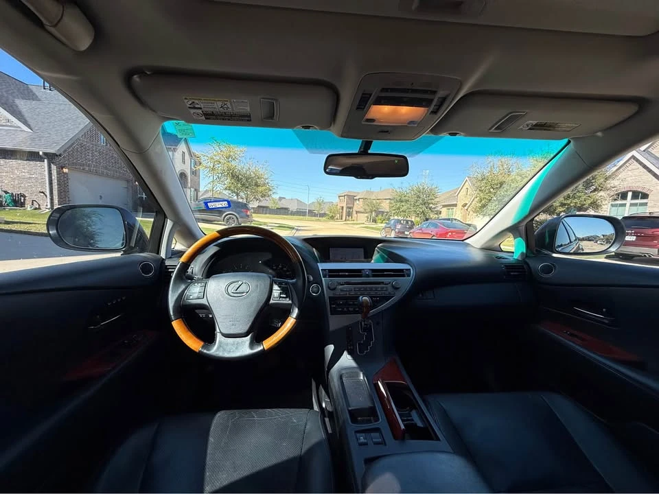 2011 Lexus RX 3rd Gen - Image 17 of 20