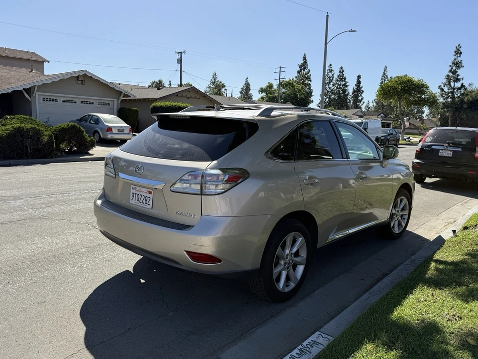 2011 Lexus RX 3rd Gen - Image 4 of 10
