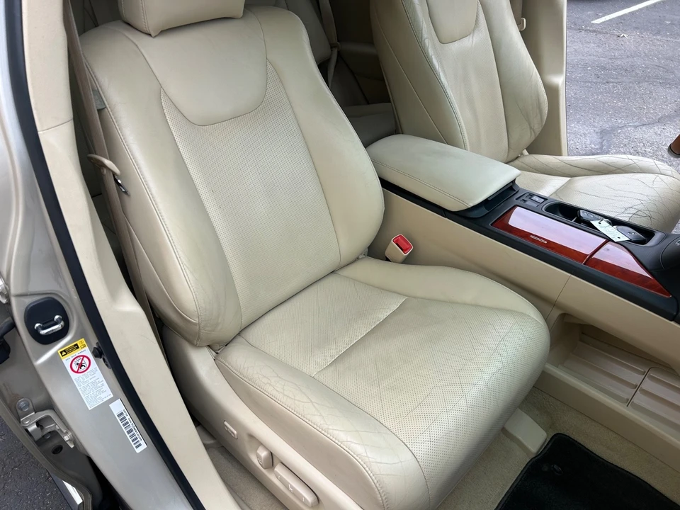 2011 Lexus RX 3rd Gen - Image 10 of 21