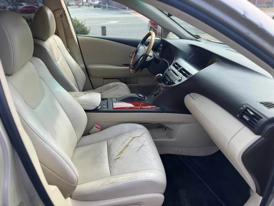 2011 Lexus RX 3rd Gen - Image 12 of 17
