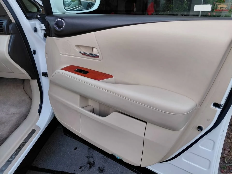 2011 Lexus RX 3rd Gen - Image 10 of 14