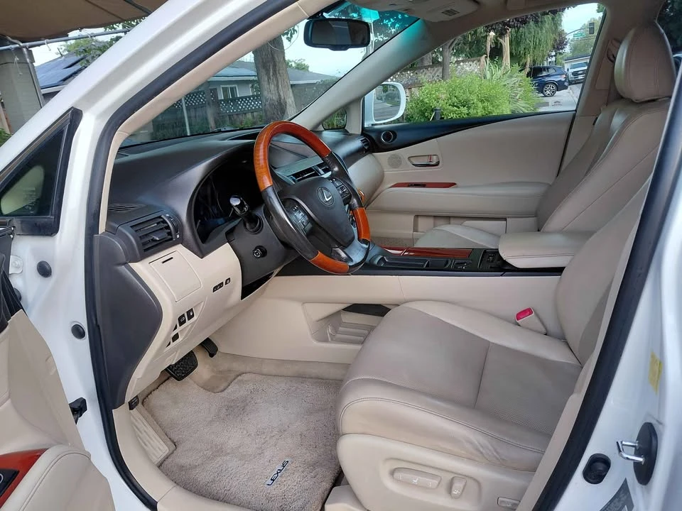 2011 Lexus RX 3rd Gen - Image 5 of 14