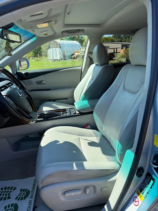 2011 Lexus RX 3rd Gen - Image 14 of 20