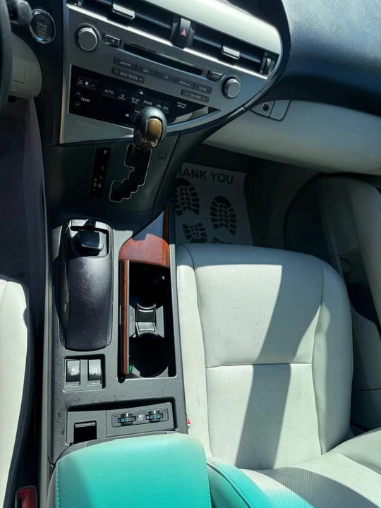 2011 Lexus RX 3rd Gen - Image 13 of 20