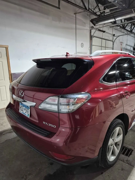 2011 Lexus RX 3rd Gen - Image 16 of 17