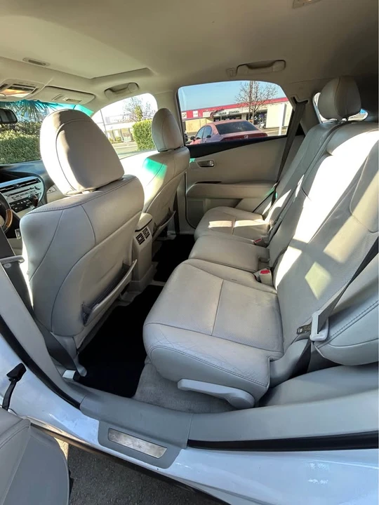 2011 Lexus RX 3rd Gen - Image 6 of 14