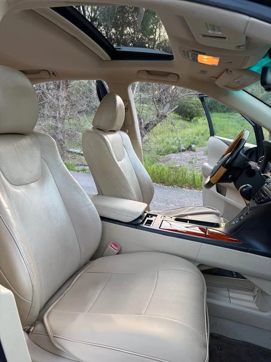 2011 Lexus RX 3rd Gen - Image 5 of 8