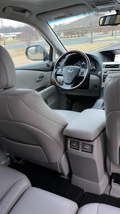 2011 Lexus RX 3rd Gen - Image 6 of 10