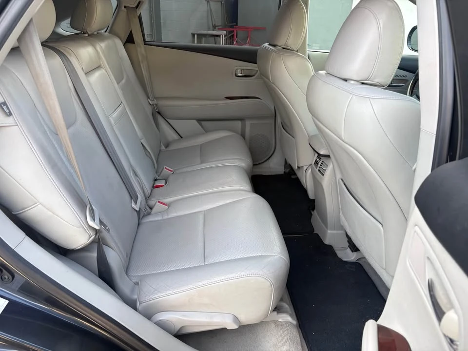 2011 Lexus RX 3rd Gen - Image 14 of 17