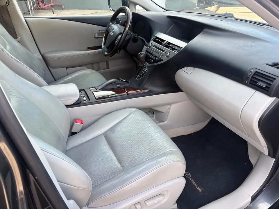 2011 Lexus RX 3rd Gen - Image 10 of 17