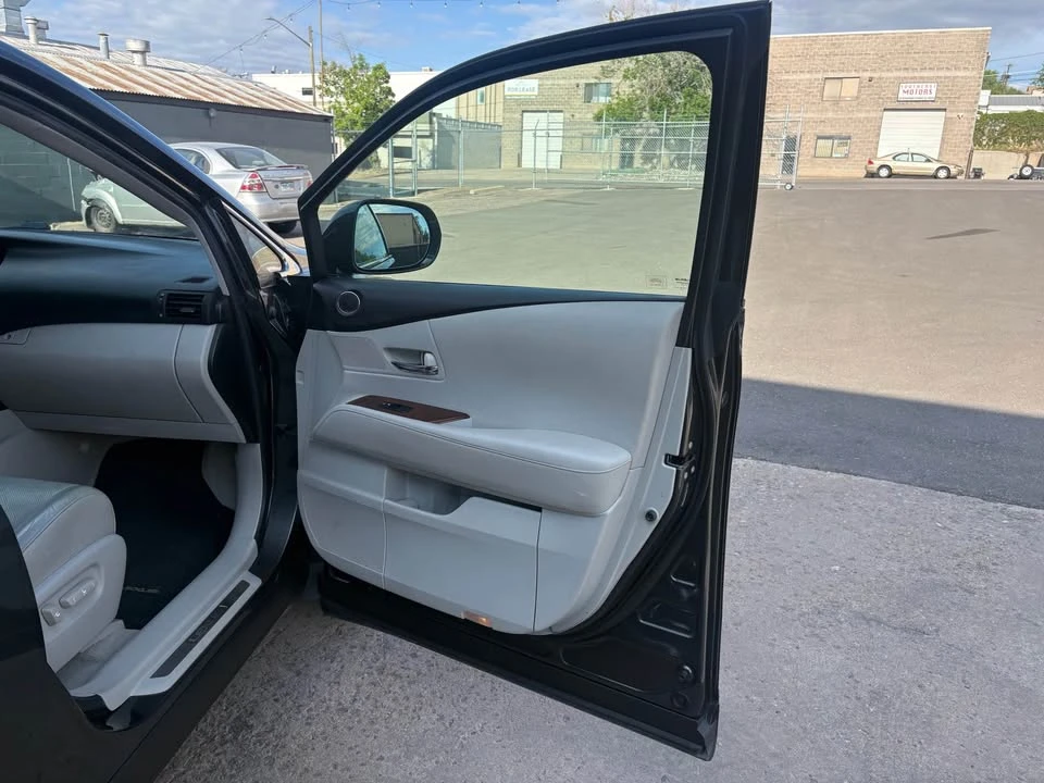 2011 Lexus RX 3rd Gen - Image 11 of 17