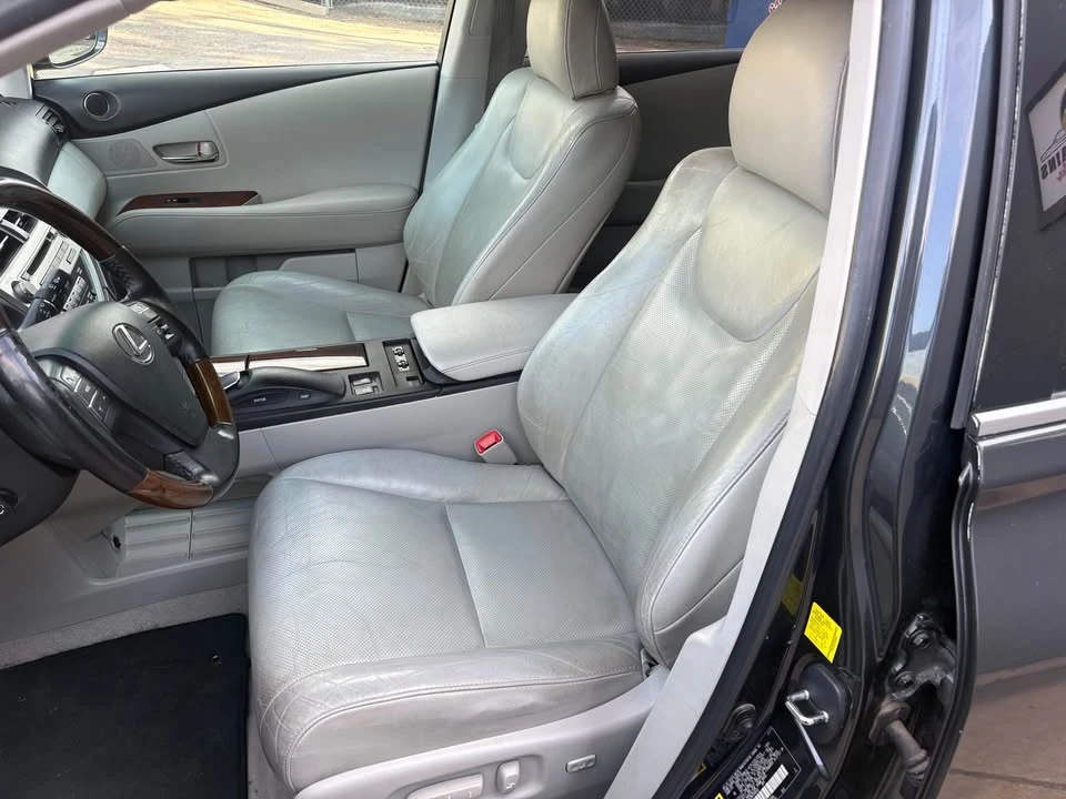 2011 Lexus RX 3rd Gen - Image 8 of 17