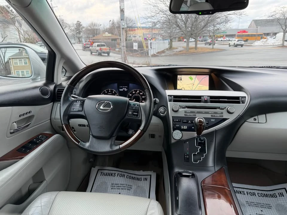 2011 Lexus RX 3rd Gen - Image 10 of 15