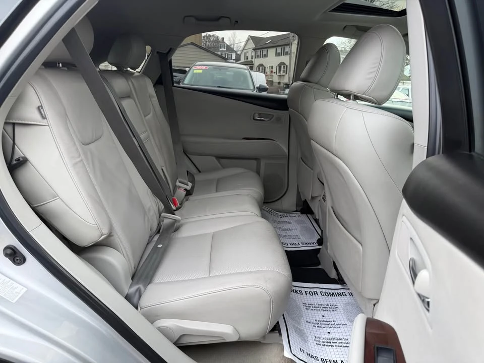 2011 Lexus RX 3rd Gen - Image 7 of 15