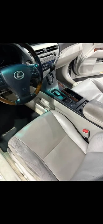 2011 Lexus RX 3rd Gen - Image 11 of 15