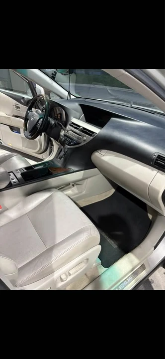 2011 Lexus RX 3rd Gen - Image 9 of 15