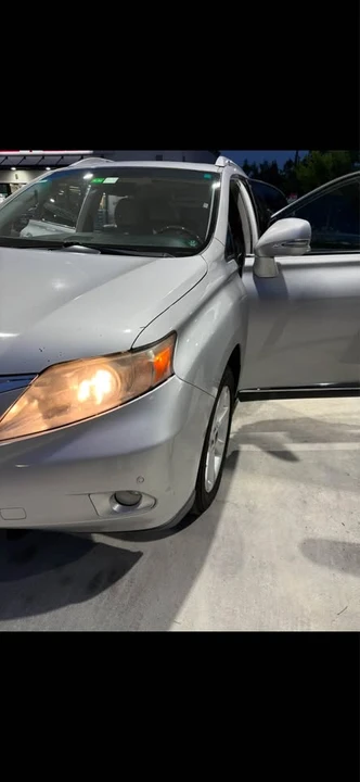 2011 Lexus RX 3rd Gen - Image 4 of 15