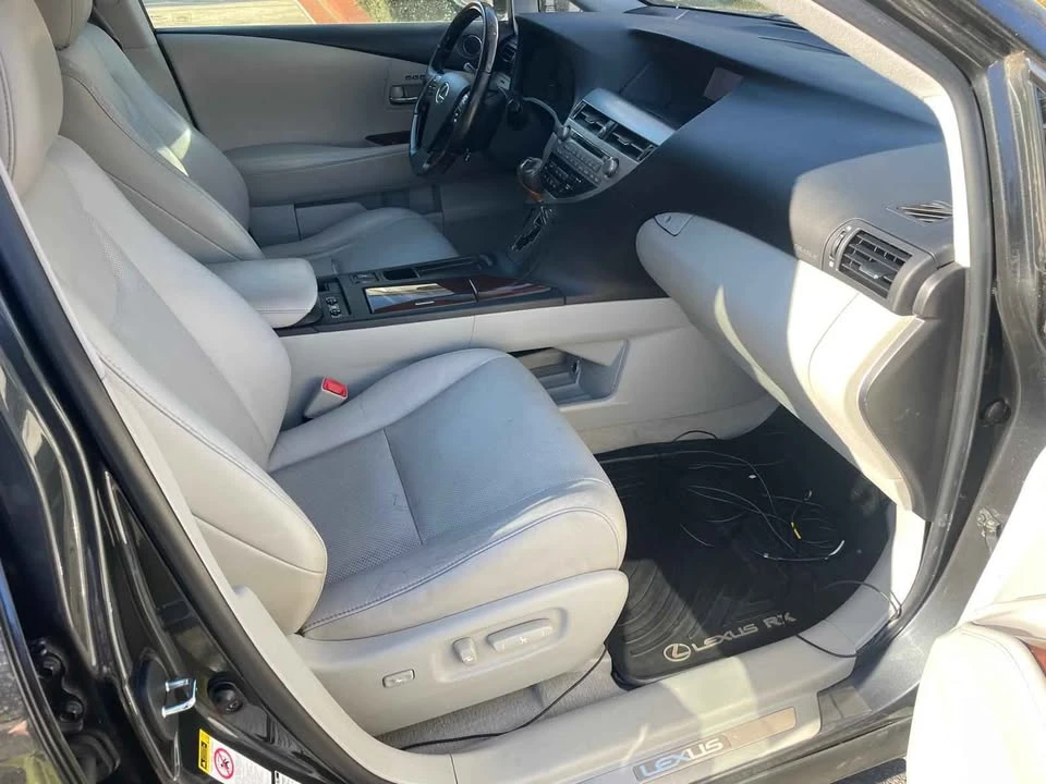 2011 Lexus RX 3rd Gen - Image 14 of 19