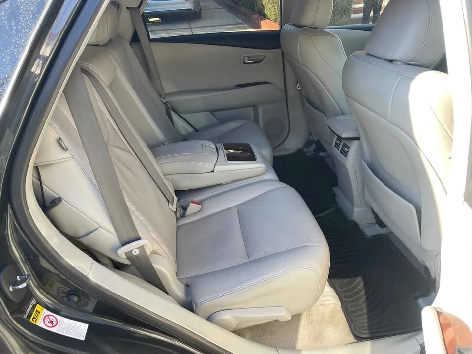 2011 Lexus RX 3rd Gen - Image 15 of 19