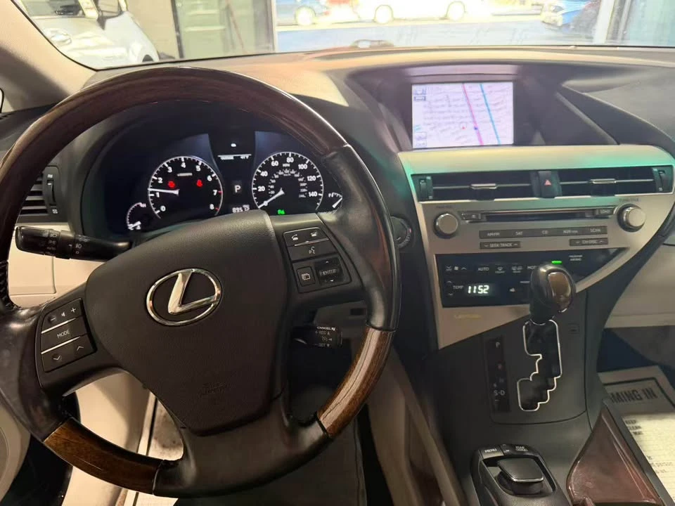 2011 Lexus RX 3rd Gen - Image 8 of 10