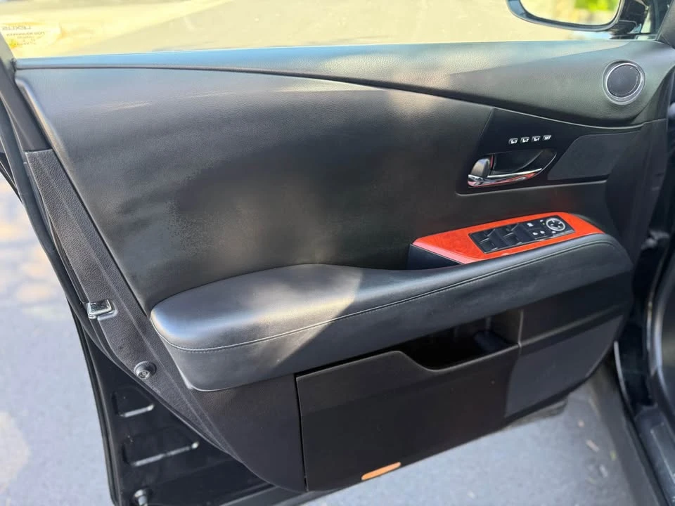 2011 Lexus RX 3rd Gen - Image 13 of 17