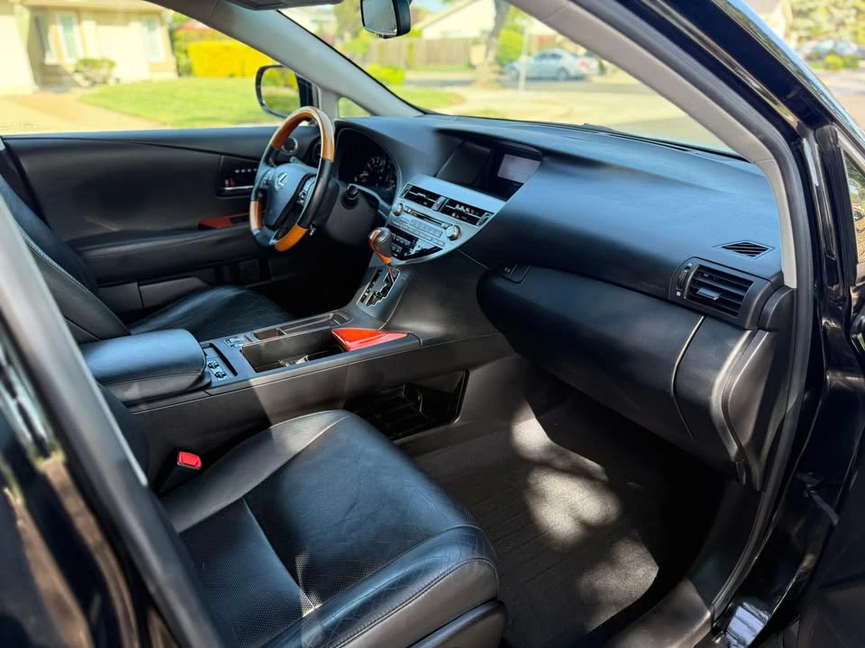 2011 Lexus RX 3rd Gen - Image 10 of 17