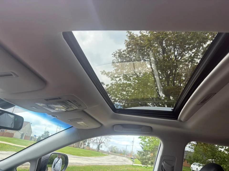 2011 Lexus RX 3rd Gen - Image 12 of 13