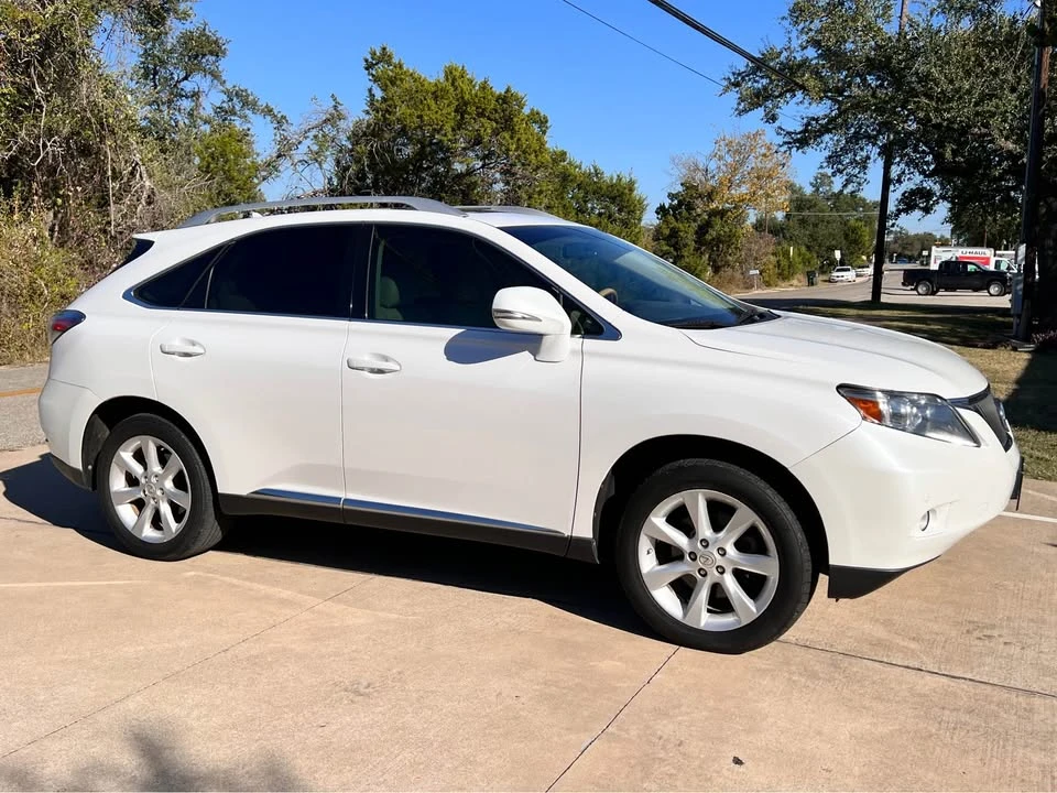2011 Lexus RX 3rd Gen - Image 13 of 20