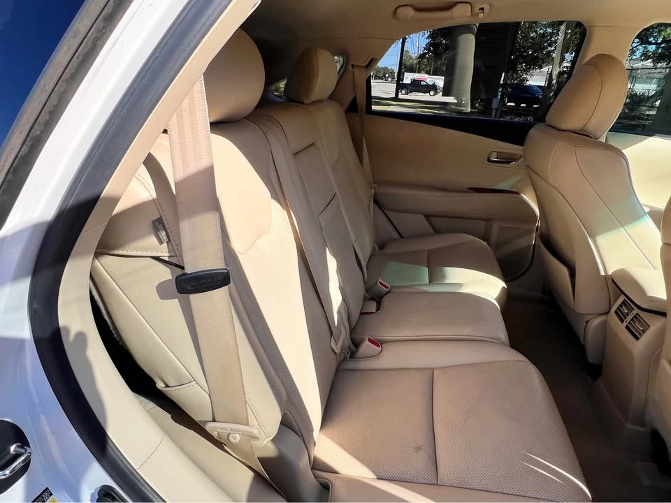 2011 Lexus RX 3rd Gen - Image 19 of 20