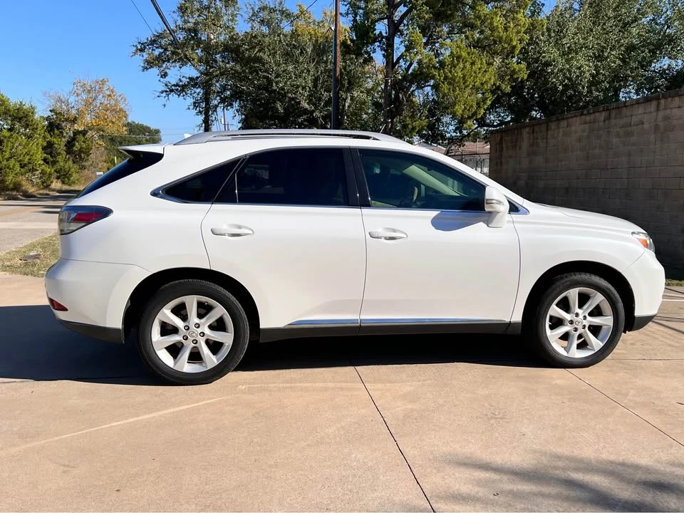2011 Lexus RX 3rd Gen - Image 12 of 20
