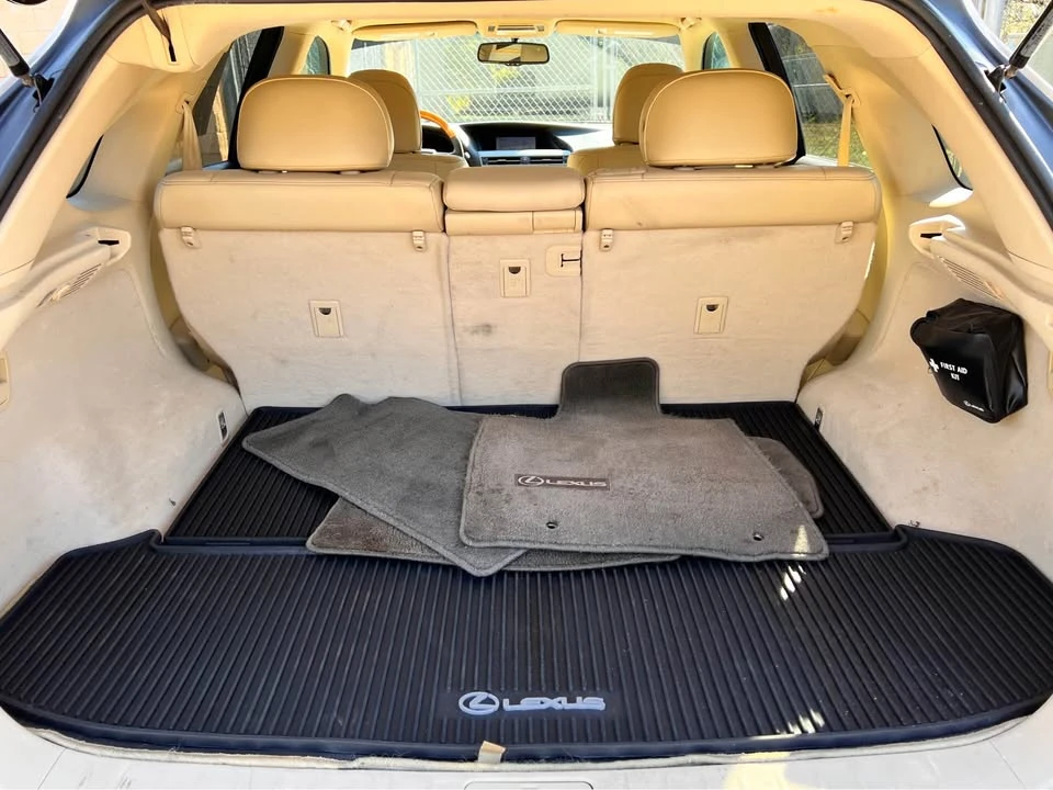 2011 Lexus RX 3rd Gen - Image 15 of 20