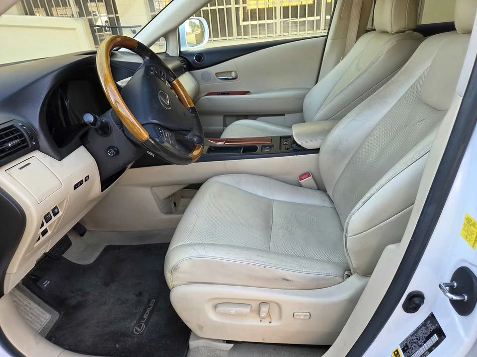 2011 Lexus RX 3rd Gen - Image 18 of 18